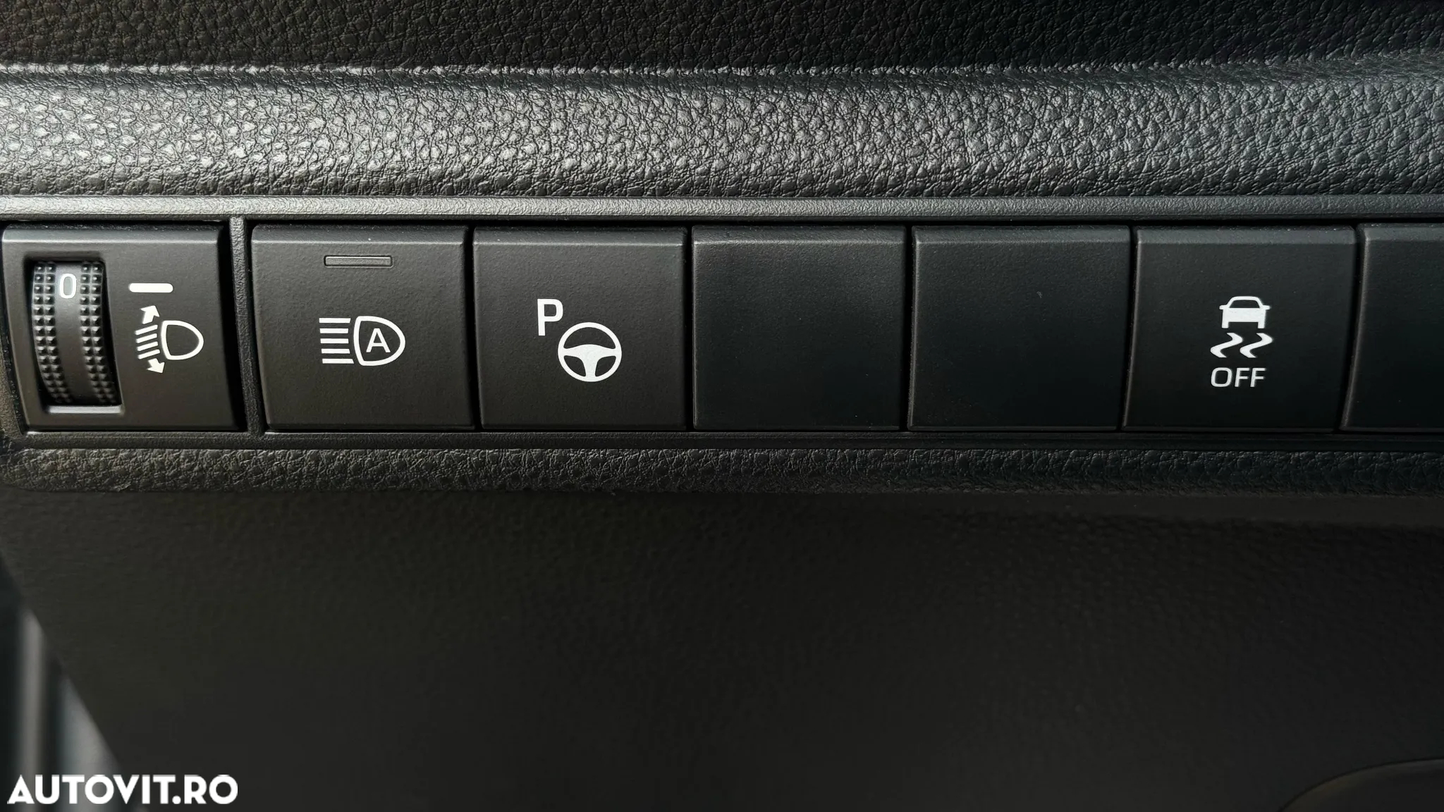 Toyota Corolla 1.8 Hybrid GR Sport - 25