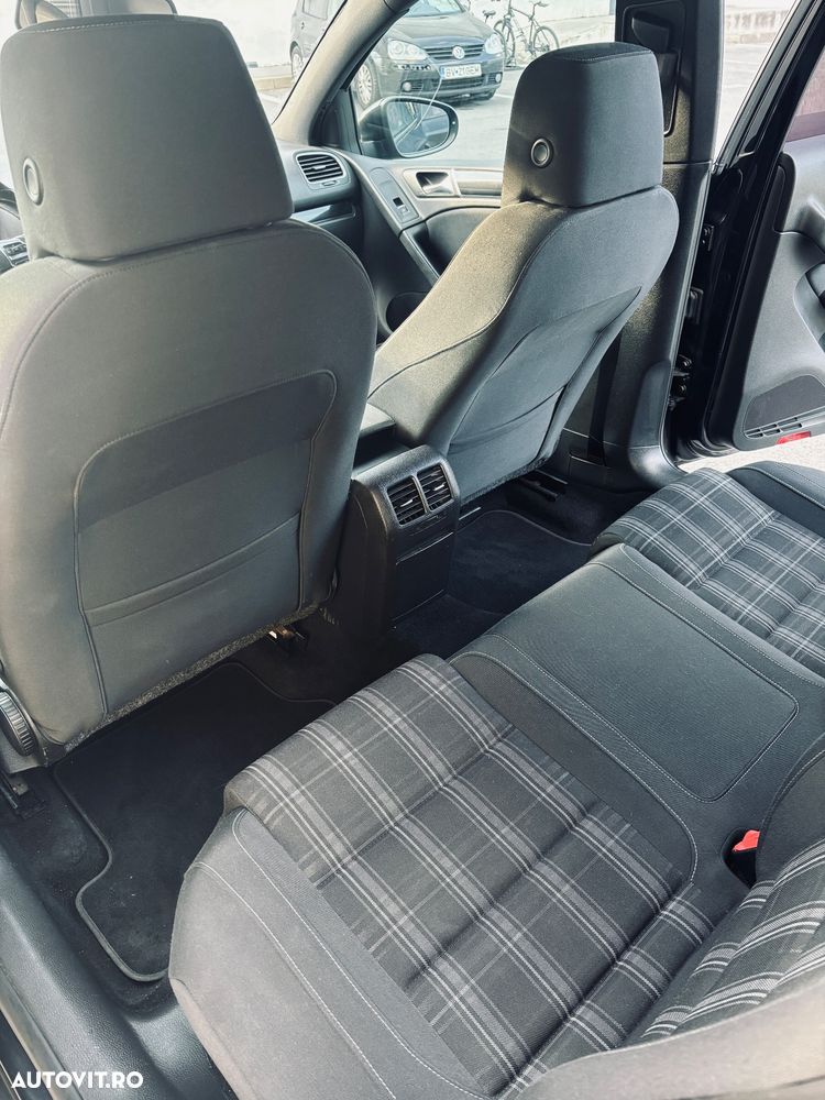 Volkswagen Golf 2.0 DPF GTD DSG - 6