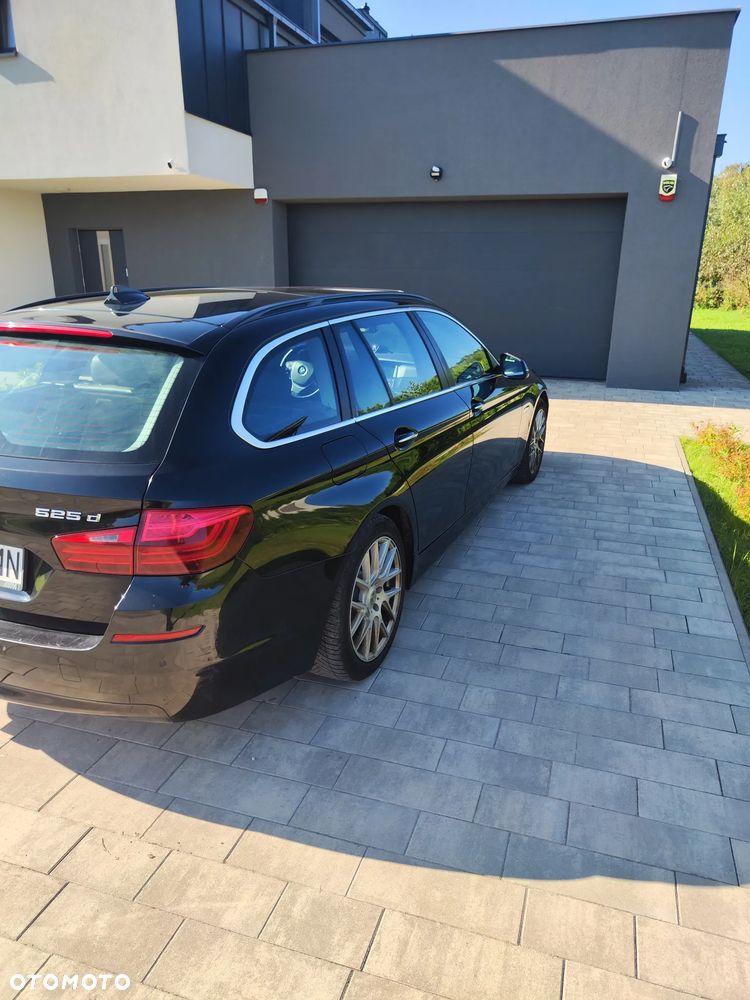 BMW Seria 5 525d Luxury Line - 5