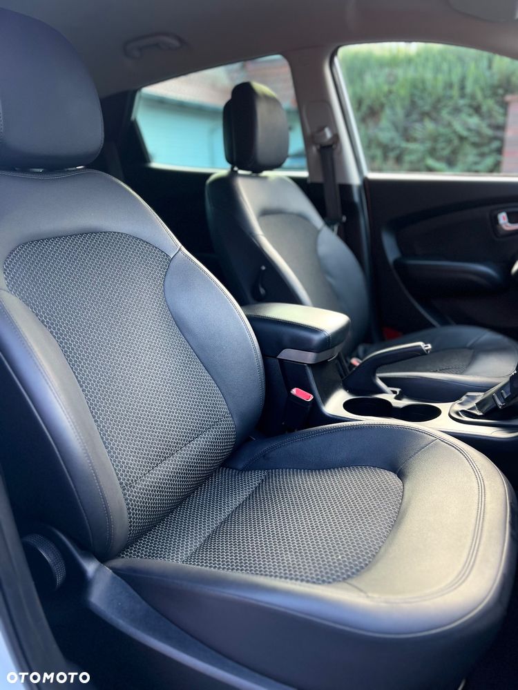 Hyundai ix35 2.0 4WD Premium - 18