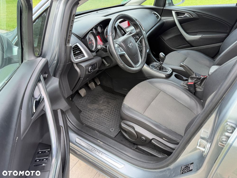 Opel Astra 1.4 T Essentia - 13
