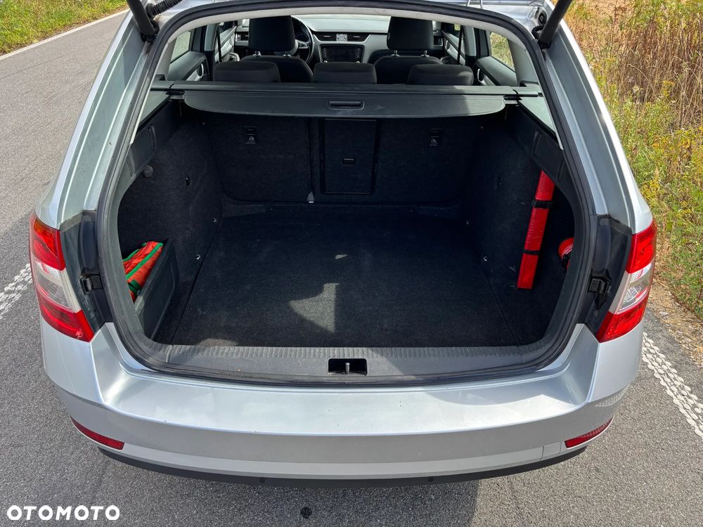 Skoda Octavia 1.6 TDI Ambition - 13