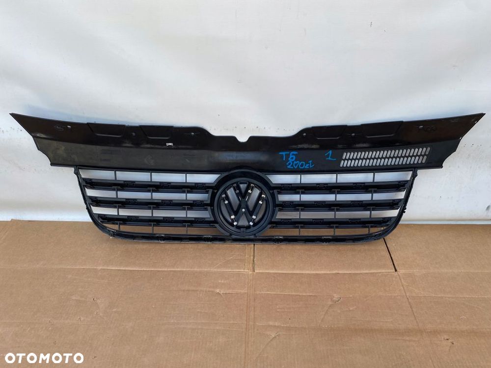 VW T5 CARAVELLE MULTIVAN 04- ATRAPA GRILL ORYGINAŁ METALIK 7H5A807101 - 10