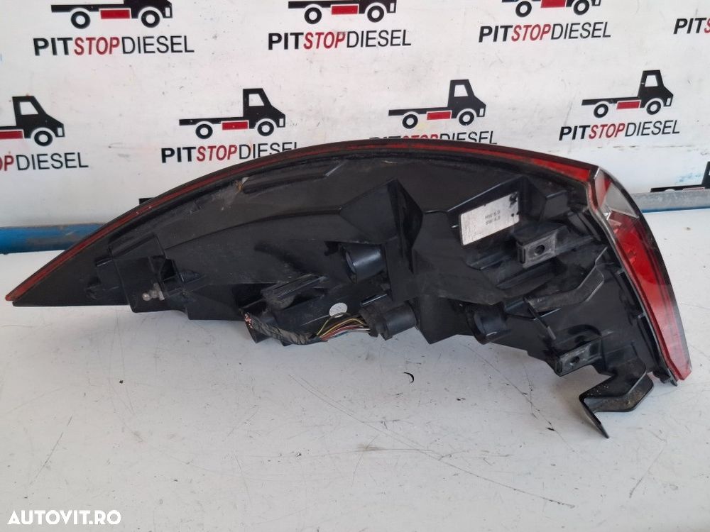 Stop dreapta Porsche Cayenne 958 2010 2011 2012 2013 2014 7P5945096T 89090762 - 5