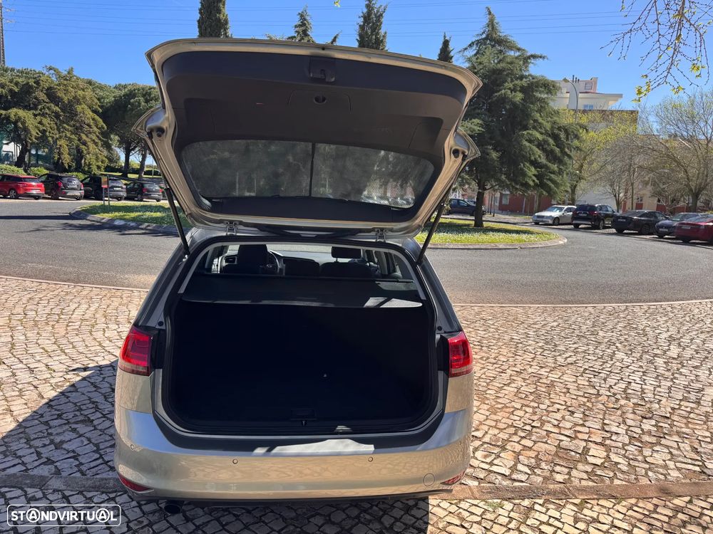 VW Golf Variant 1.6 TDi Confortline - 12