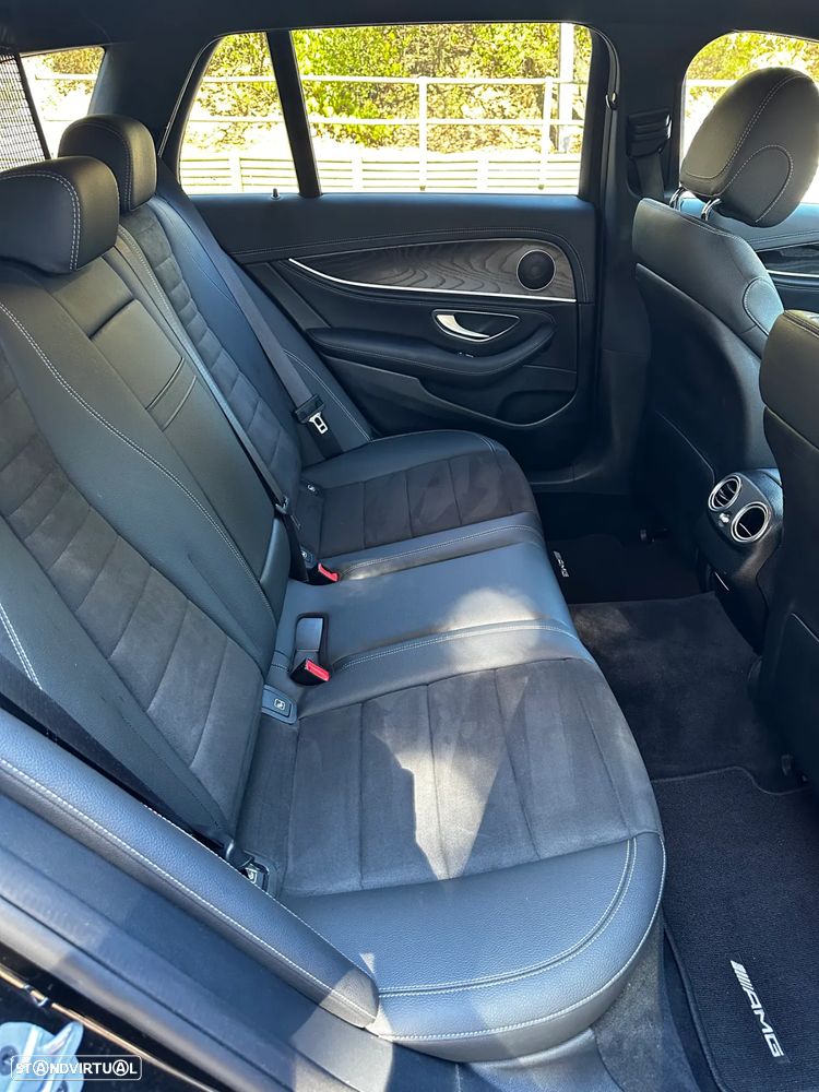 Mercedes-Benz E 300 de AMG Line - 12