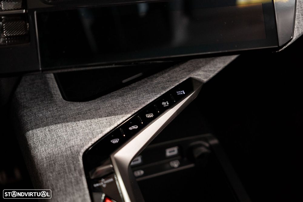 Peugeot 3008 1.2 Hybrid GT e-DCS6 - 19