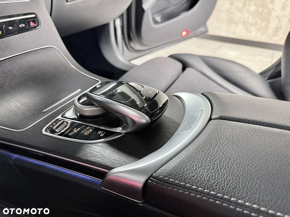 Mercedes-Benz Klasa C 300 de 9G-TRONIC Exclusive - 30