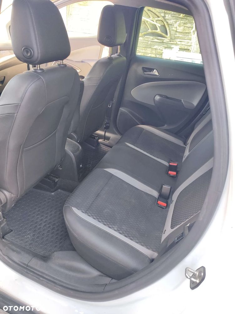 Opel Crossland X - 10