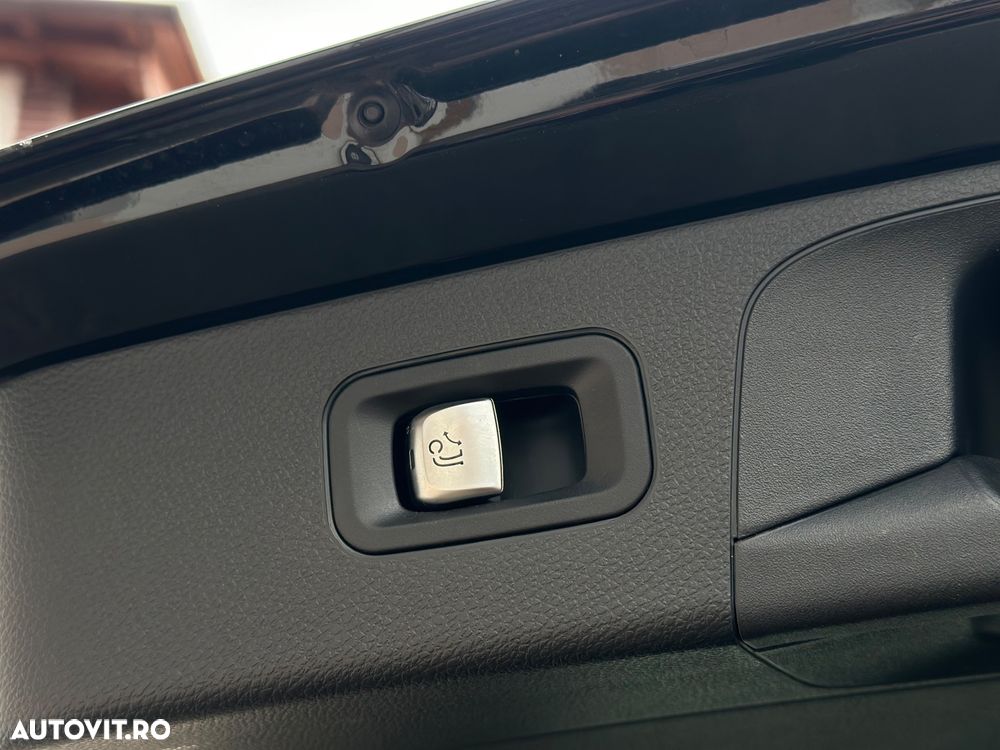 Mercedes-Benz GLC - 12