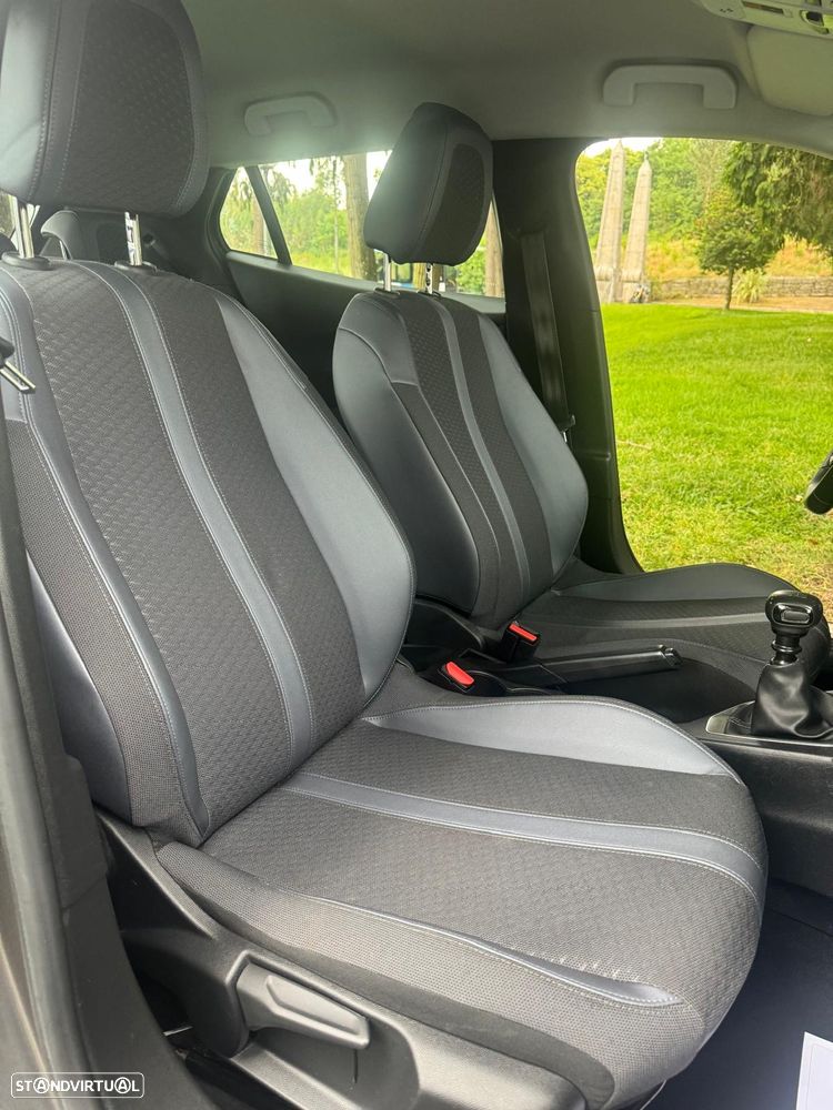 Peugeot 2008 PureTech 130 Allure - 19