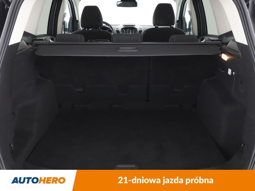 Ford Kuga - 18