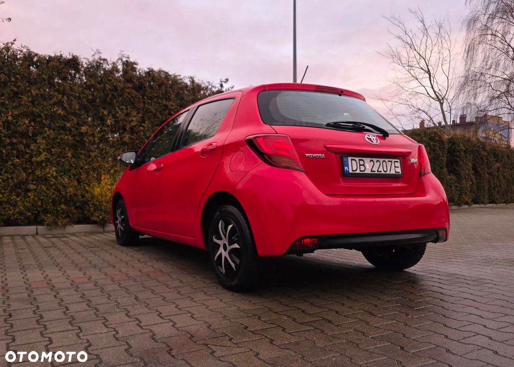 Toyota Yaris 1.33 Life EU6 - 11