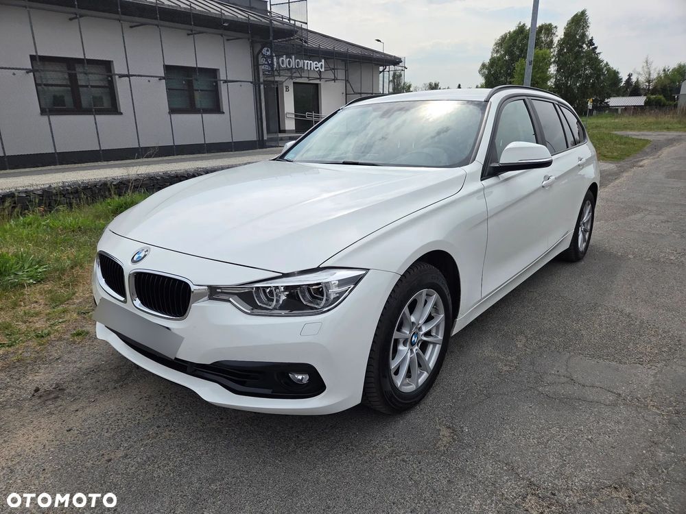 BMW Seria 3 320i GPF xDrive Advantage - 1