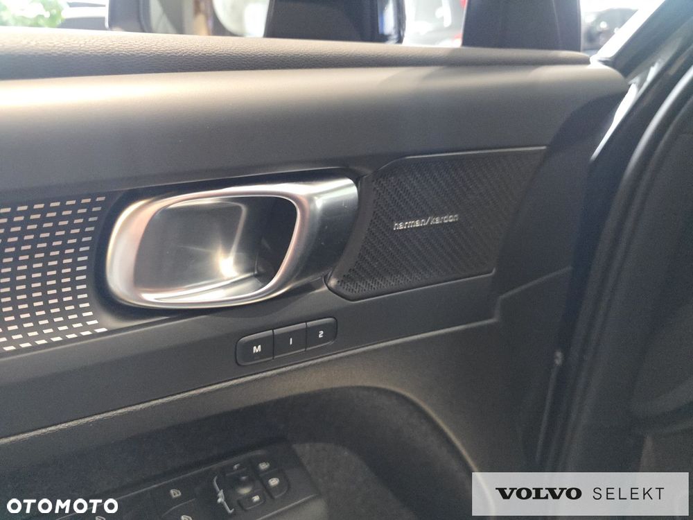 Volvo XC 40 - 28