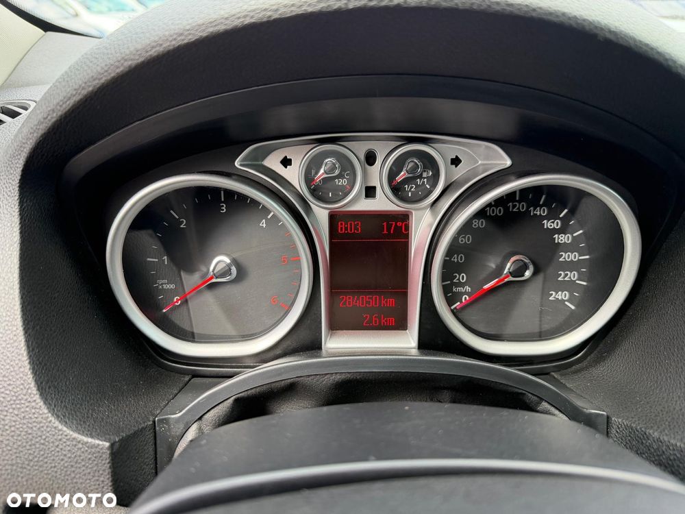 Ford Kuga 2.0 TDCi 4x4 Titanium - 11