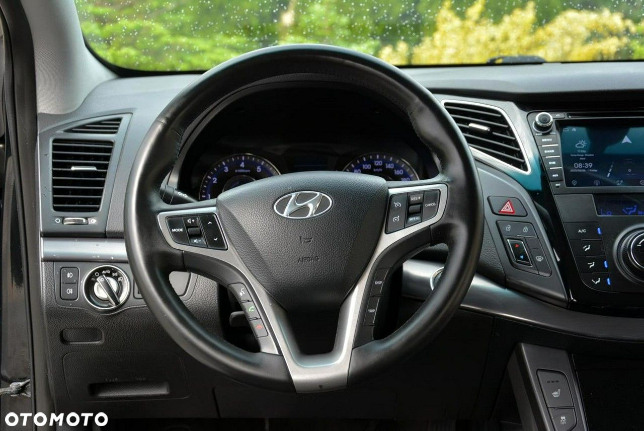 Hyundai i40 2.0 GDI Comfort + - 23