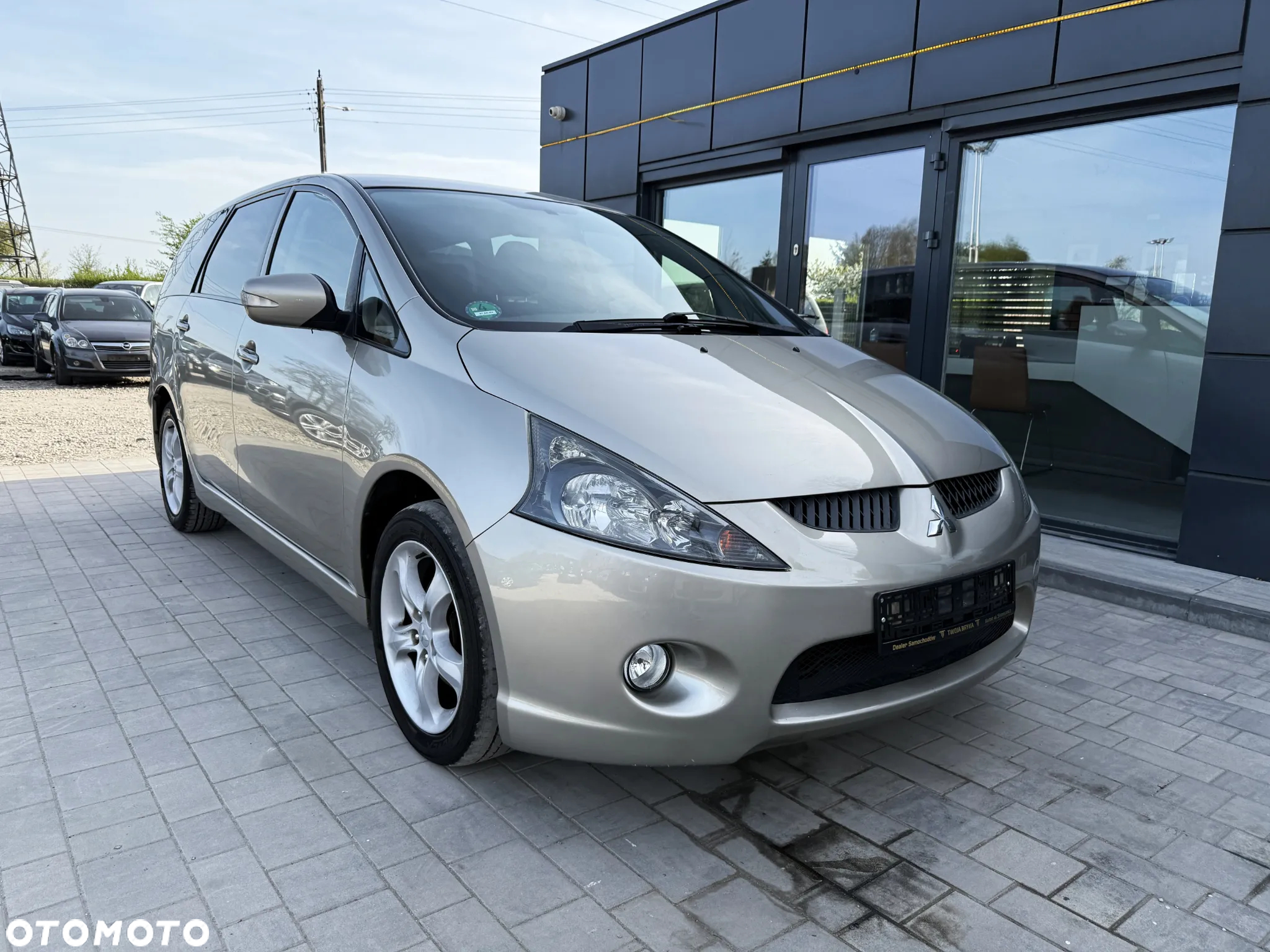 Mitsubishi Grandis 2.4 Intense - 7