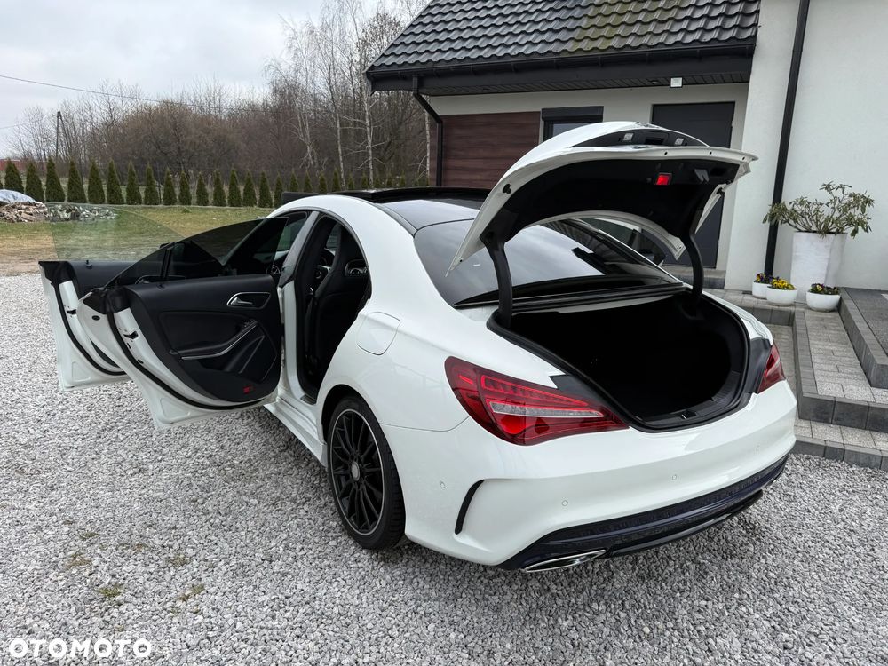 Mercedes-Benz CLA 180 AMG Line - 22