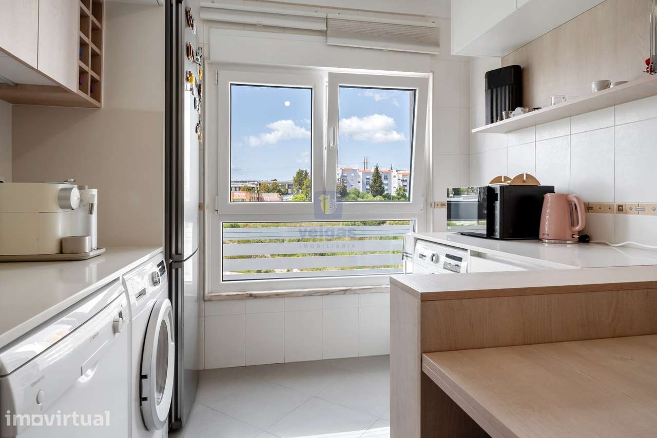 Apartamento T3 Renovado com Vista Rio - Grande imagem: 3/23