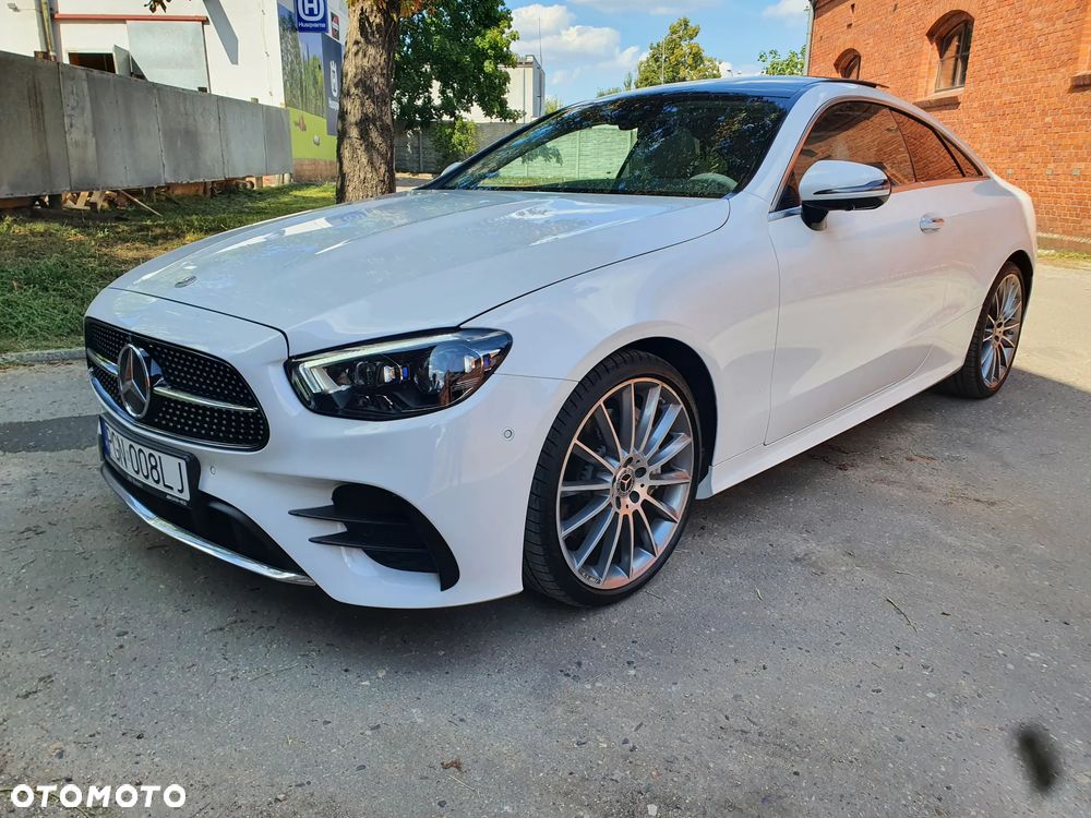 Mercedes-Benz Klasa E 300 9G-TRONIC AMG Line - 8