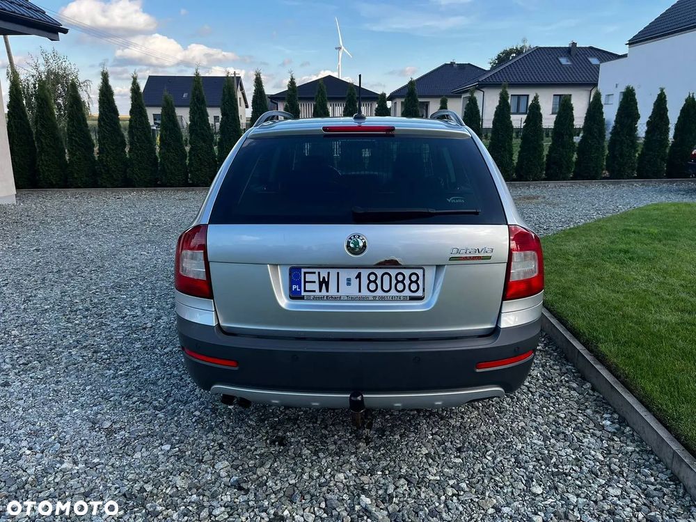 Skoda Octavia Combi 1.8 TSI 4x4 Scout - 6