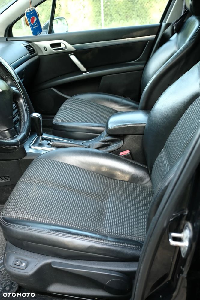 Peugeot 407 - 16