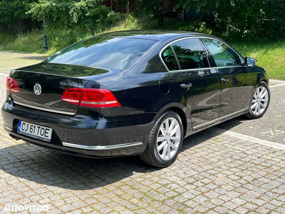 Volkswagen Passat 2.0 TDI DPF BlueMotion Technology Highline - 3