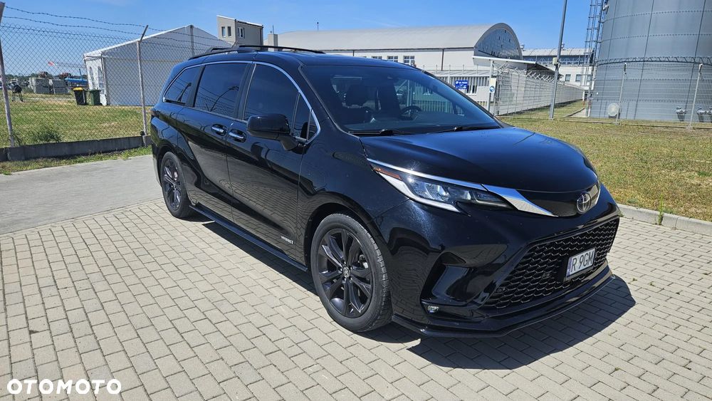 Toyota Sienna - 9