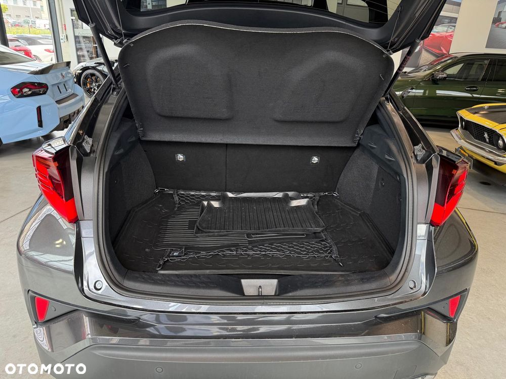 Toyota C-HR 2.0 Hybrid Executive - 17