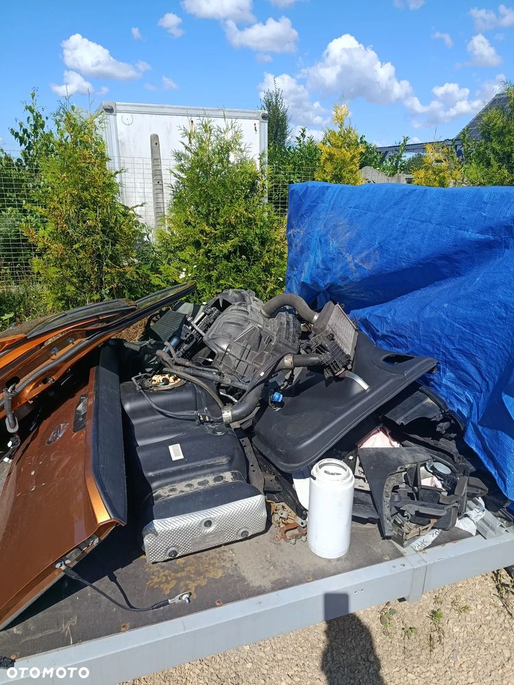 Silnik,skrzynią biegów i inne części do Nissana Navary D23 - 8