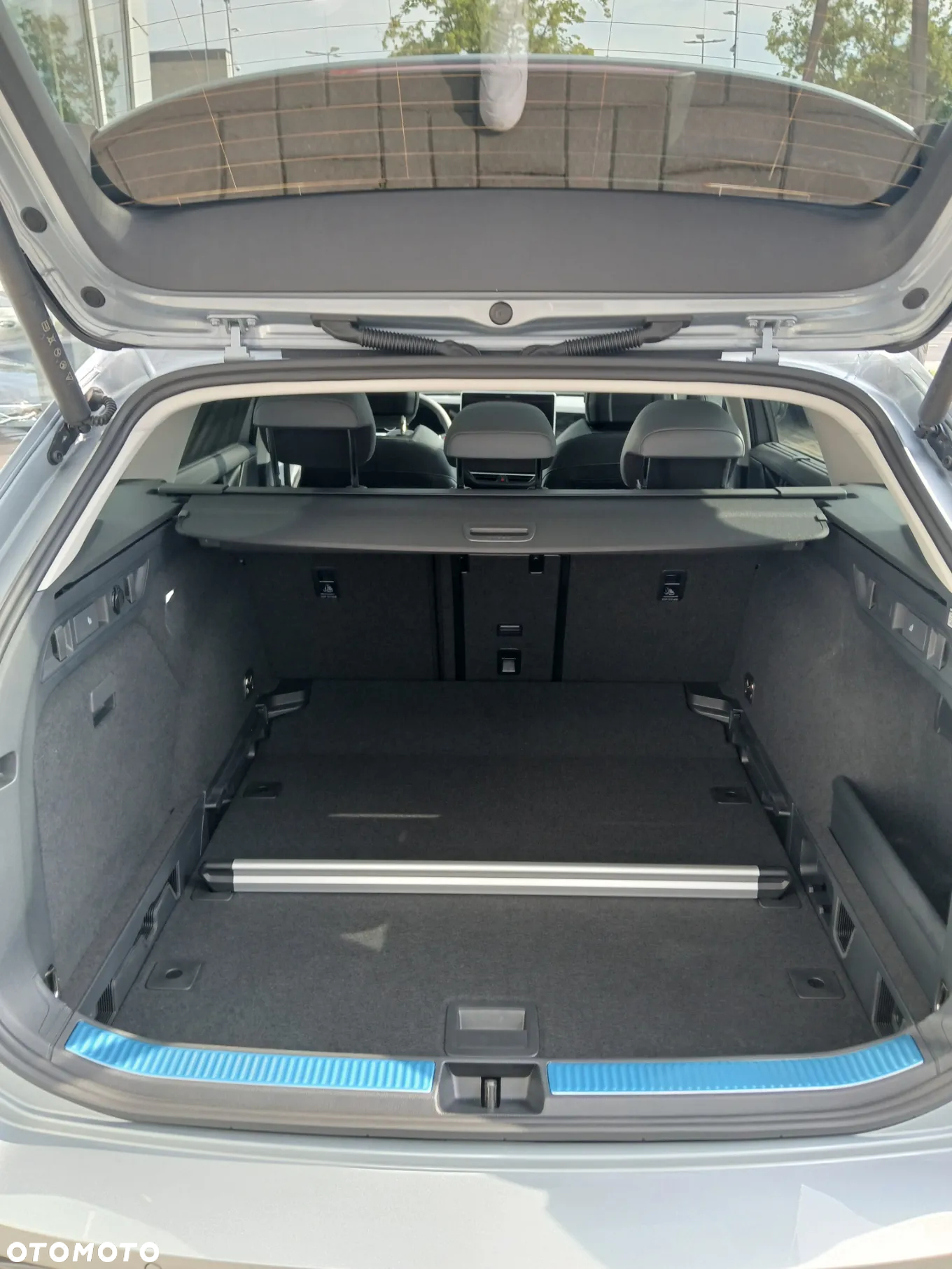 Volkswagen Passat 1.5 TSI ACT mHEV Elegance DSG - 8