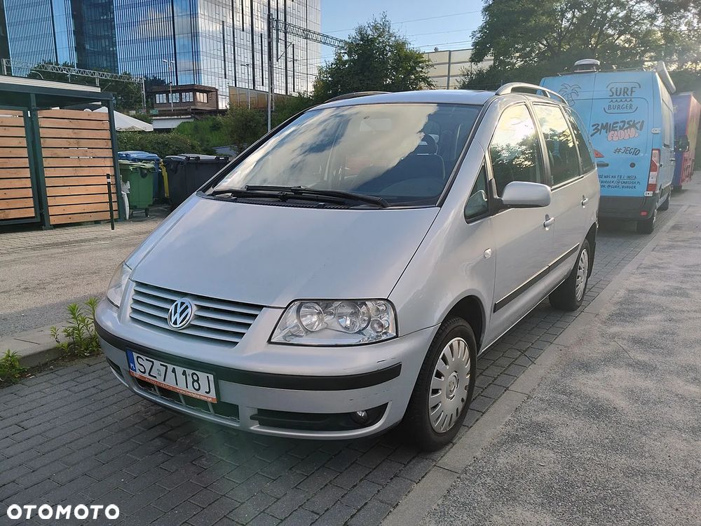 Volkswagen Sharan 1.9 TDI Comfortline - 1