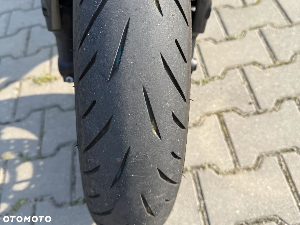 Yamaha MT - 28