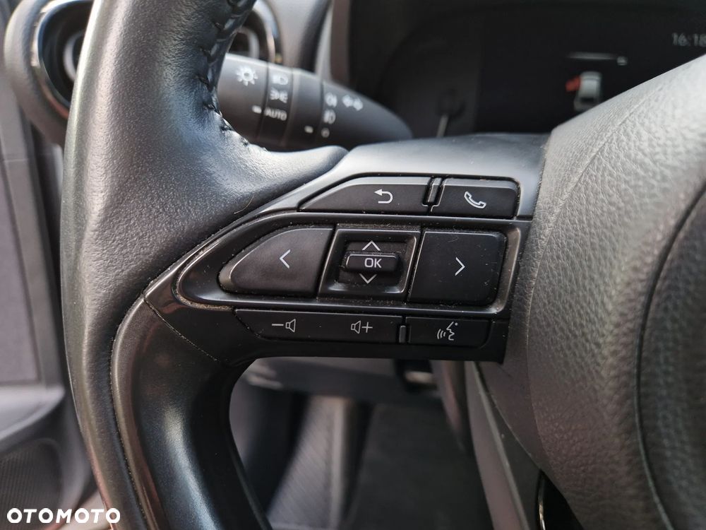Toyota Yaris Cross Hybrid 1.5 Executive - 20