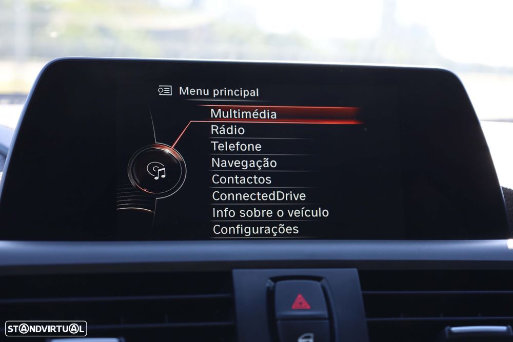 BMW 116 d Pack M - 36