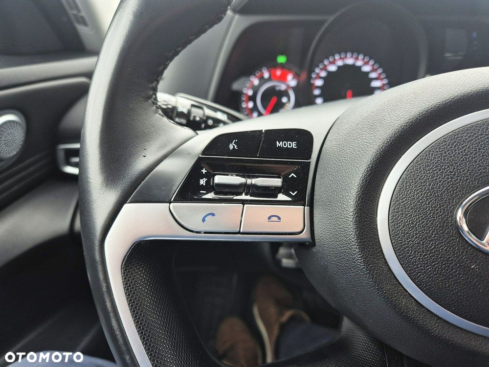 Hyundai Elantra - 18