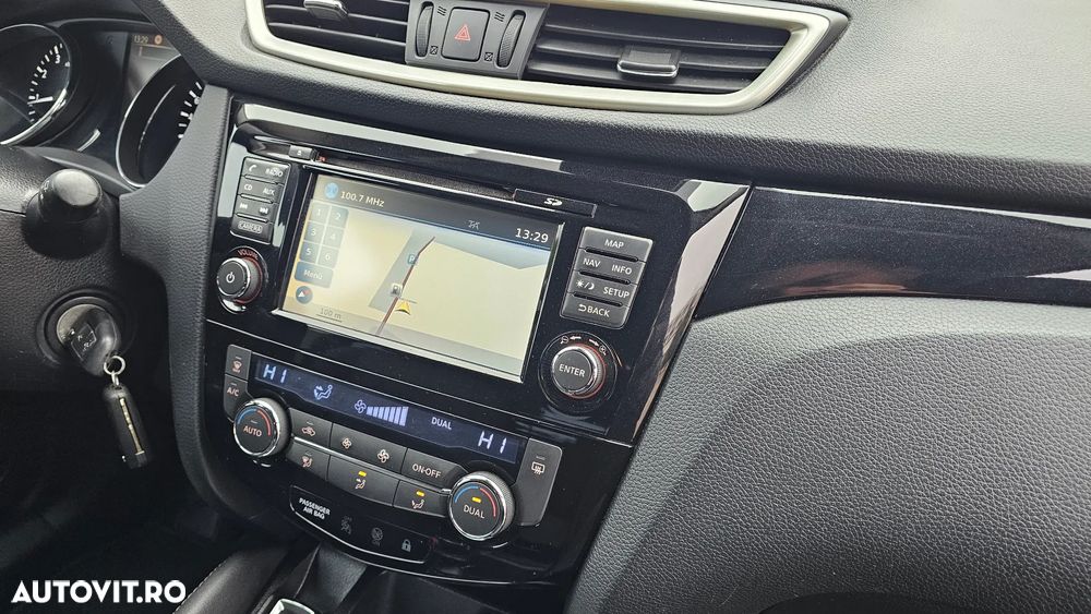 Nissan Qashqai 1.2 DIG-T TEKNA - 10