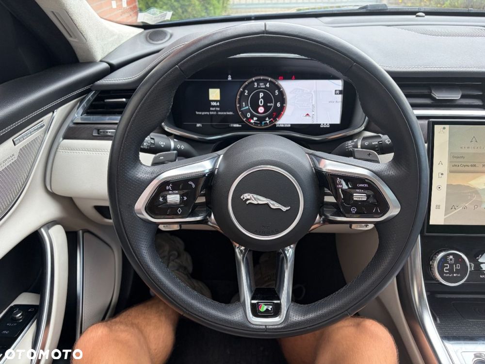 Jaguar XF 2.0 P300 AWD R-Dynamic S - 9