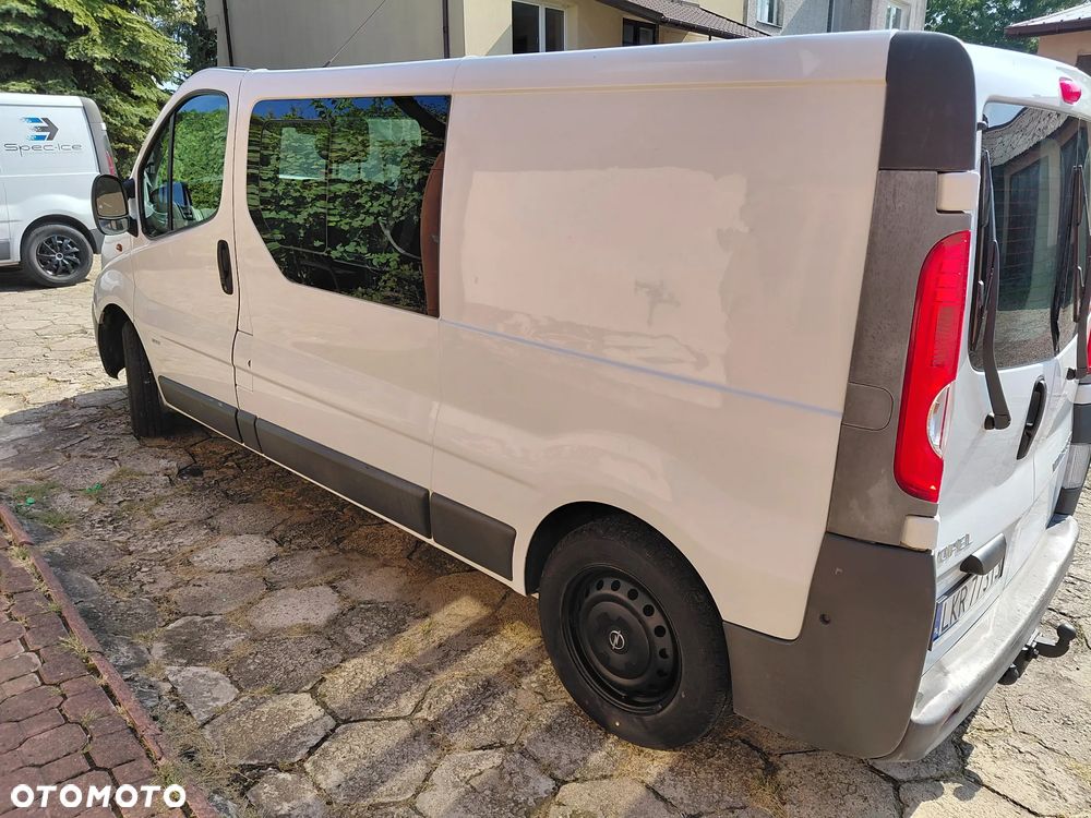 Opel Vivaro L2H1 2.9t - 4
