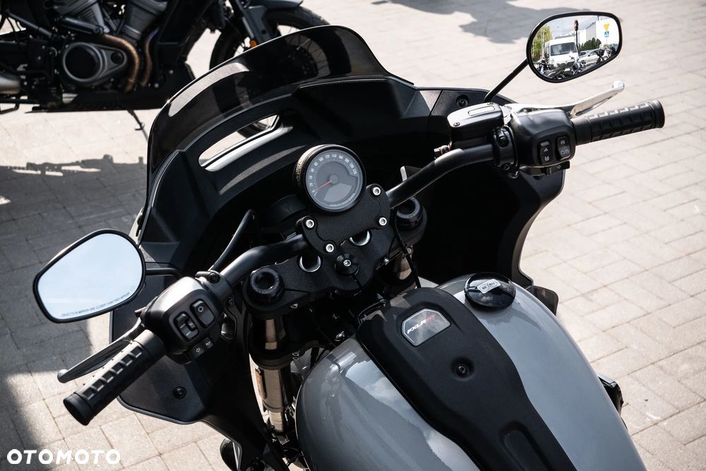 Harley-Davidson Softail Low Rider - 15