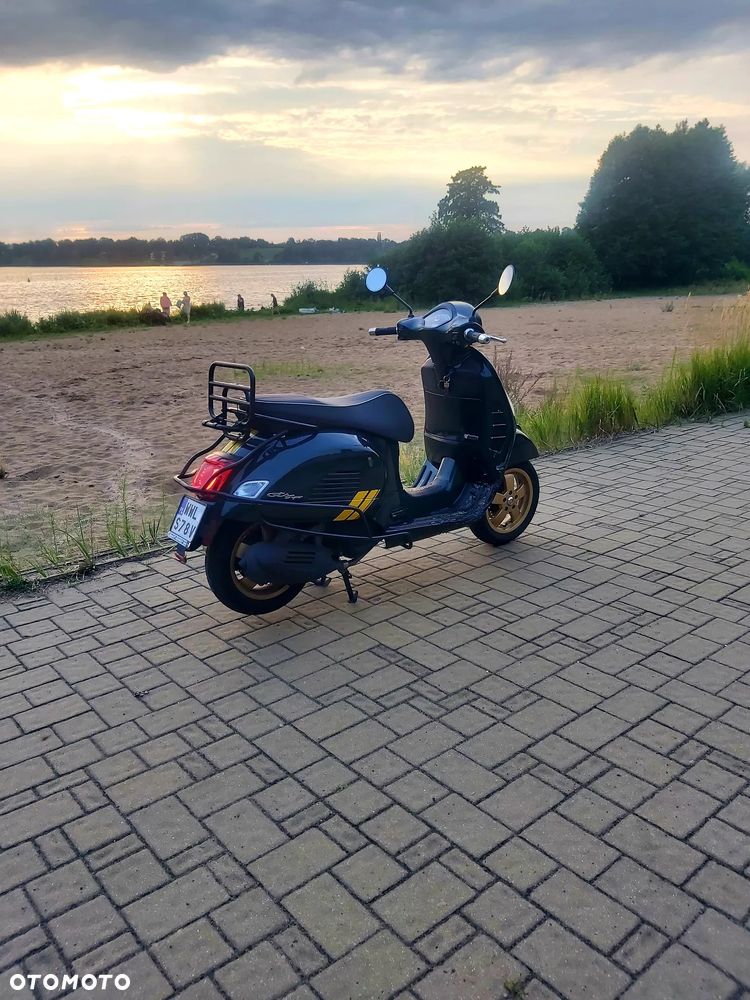 Piaggio Vespa - 7