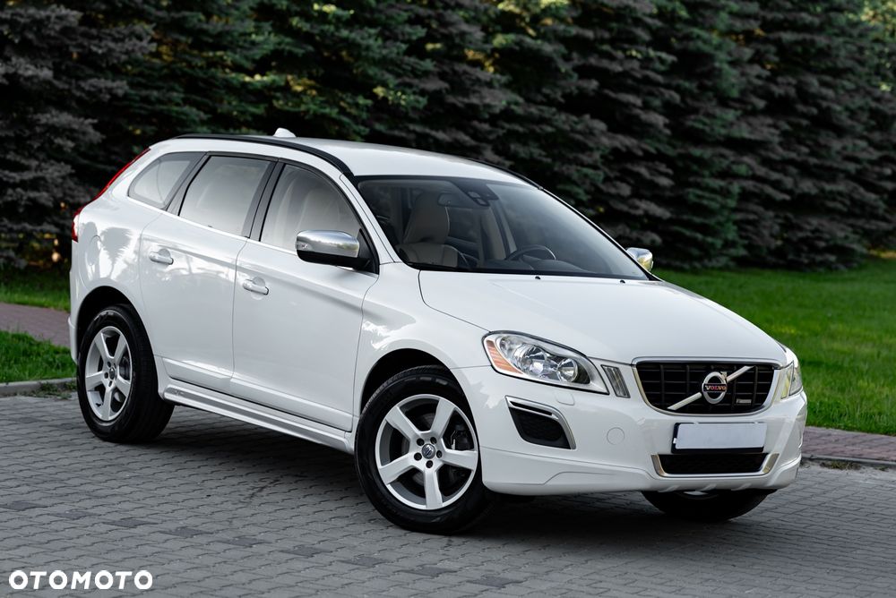 Volvo XC 60 D5 AWD Geartronic Momentum - 5