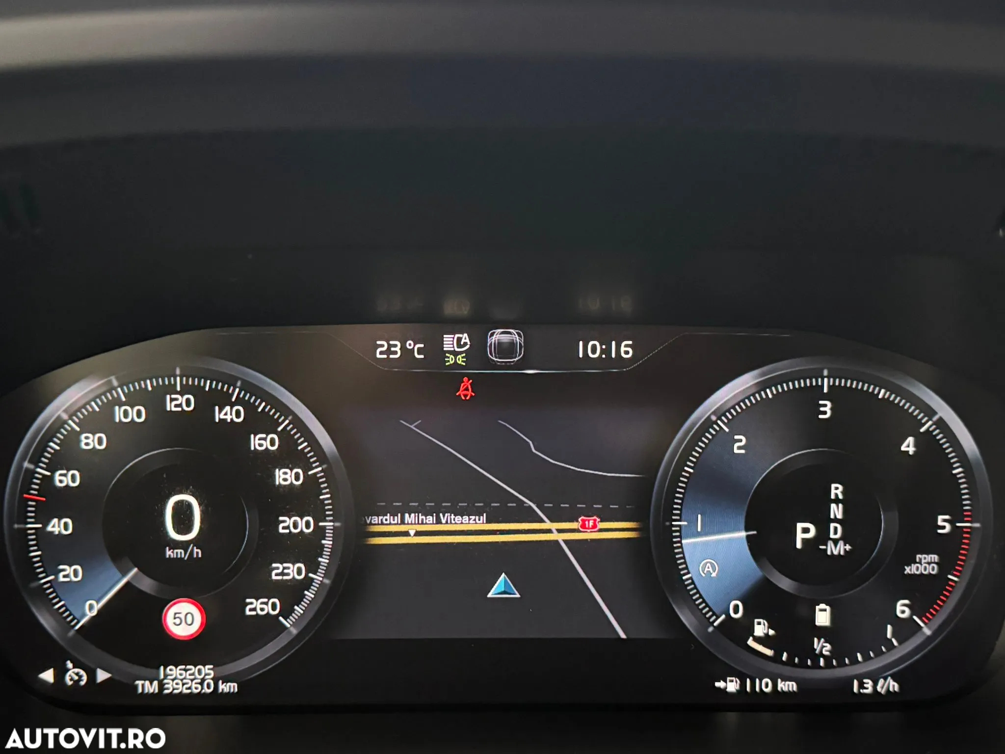 Volvo XC 60 B4 D AWD Geartronic Momentum Pro - 22