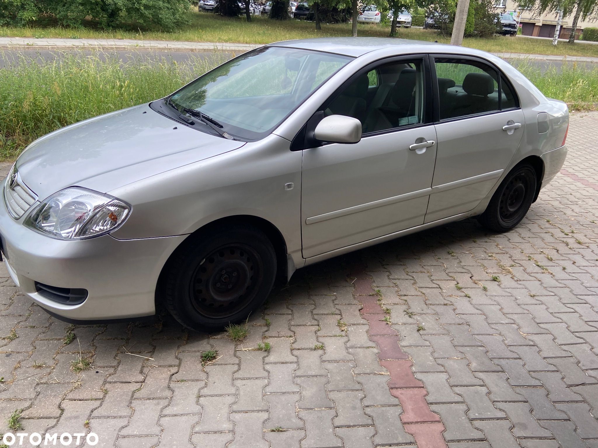 Toyota Corolla - 1