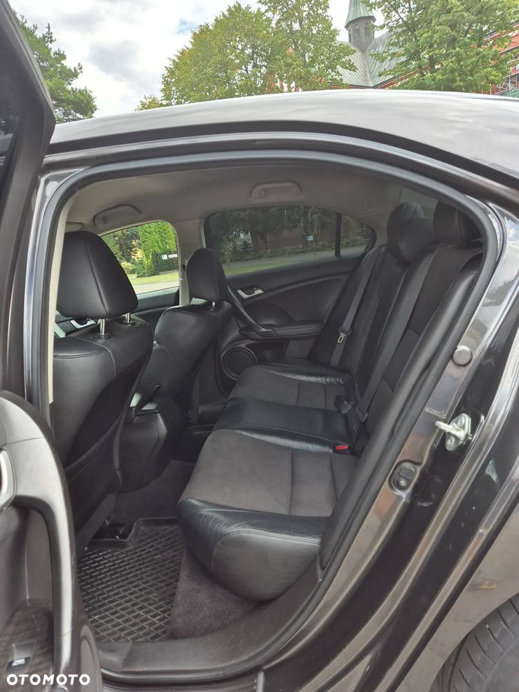 Honda Accord 2.0 Executive - 7