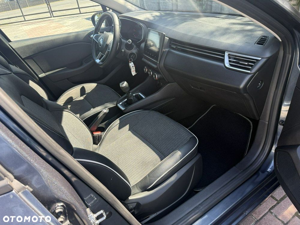 Renault Clio - 7