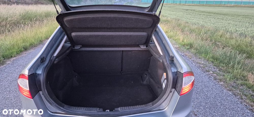 Ford Mondeo 2.0 TDCi Ambiente - 7
