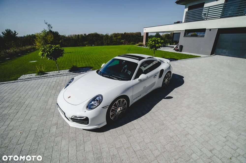 Porsche 911 Turbo - 7