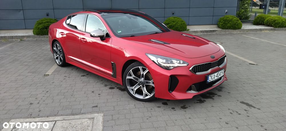 Kia Stinger - 2